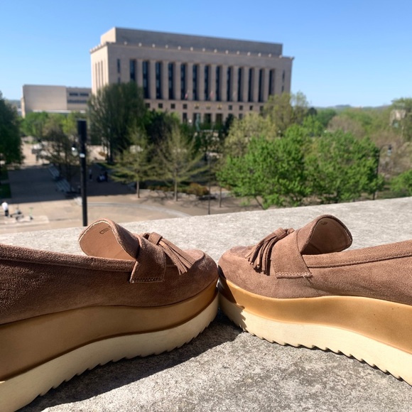 Suede platform flats 🥰 - Picture 3 of 5